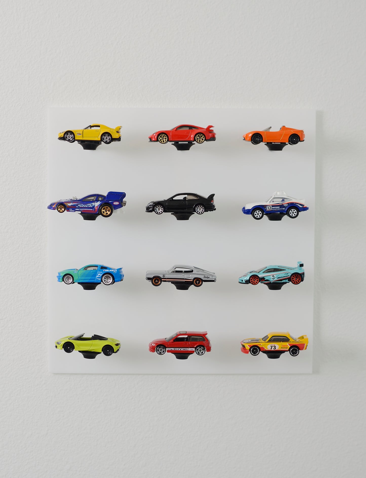 White Diecast Display - 1:64