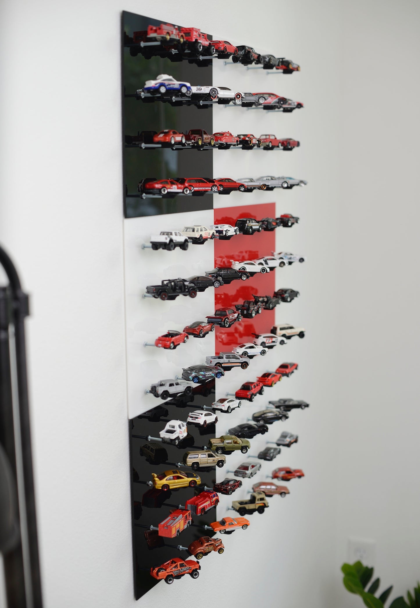 1:64 diecast display
