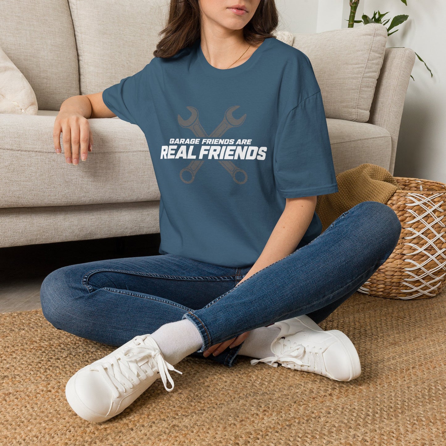 Garage Friends   T-Shirt