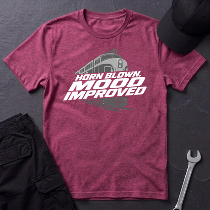 Horn Blown, Train   T-Shirt
