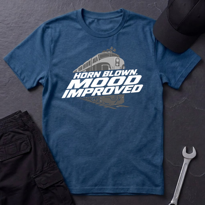 Horn Blown, Train   T-Shirt