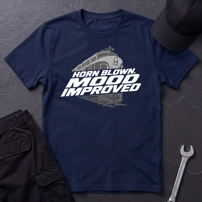 Horn Blown, Train   T-Shirt