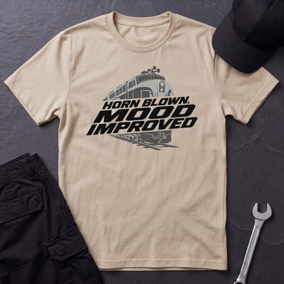 Horn Blown, Train   T-Shirt