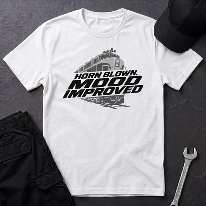 Horn Blown, Train   T-Shirt